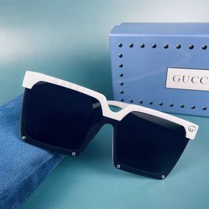 NWT ladies black sunglasses with white frame💞YJ1